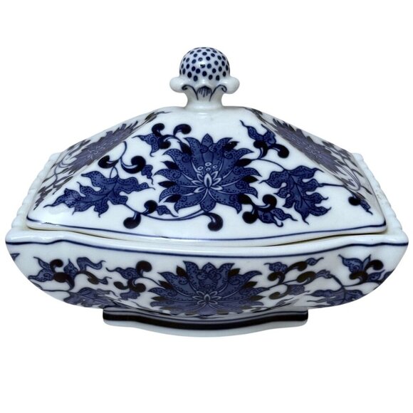 Vintage Bombay Company Blue and White Porcelain Covered Dish - Picture 1 of 13